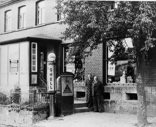 Tankstelle von Fritz Sck